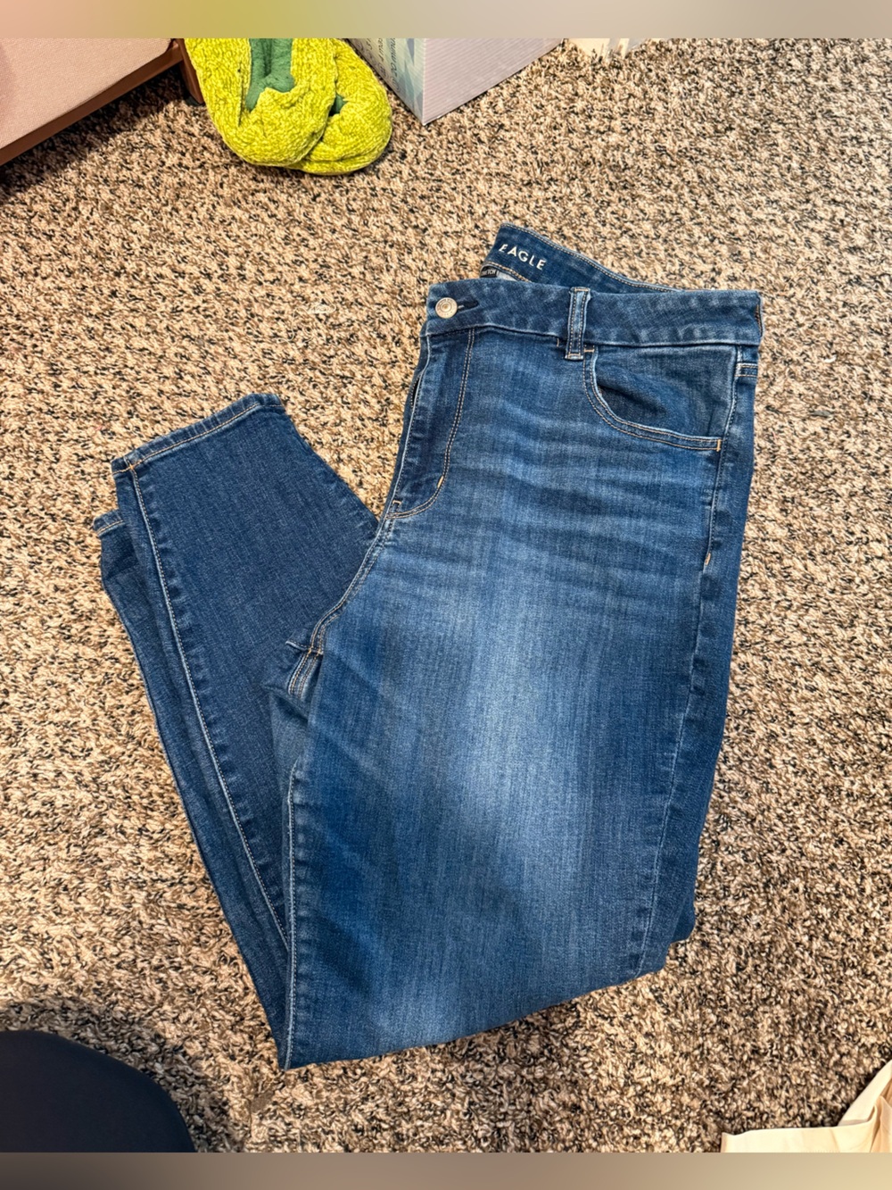American Eagle Outfitters women’s 18 regular curvy jegging jeans